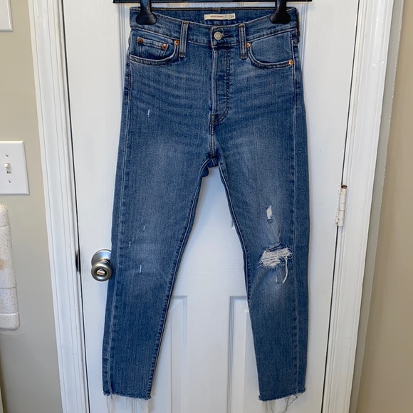 Levi’s Wedgie Skinny Jeans - Picture 4 of 15